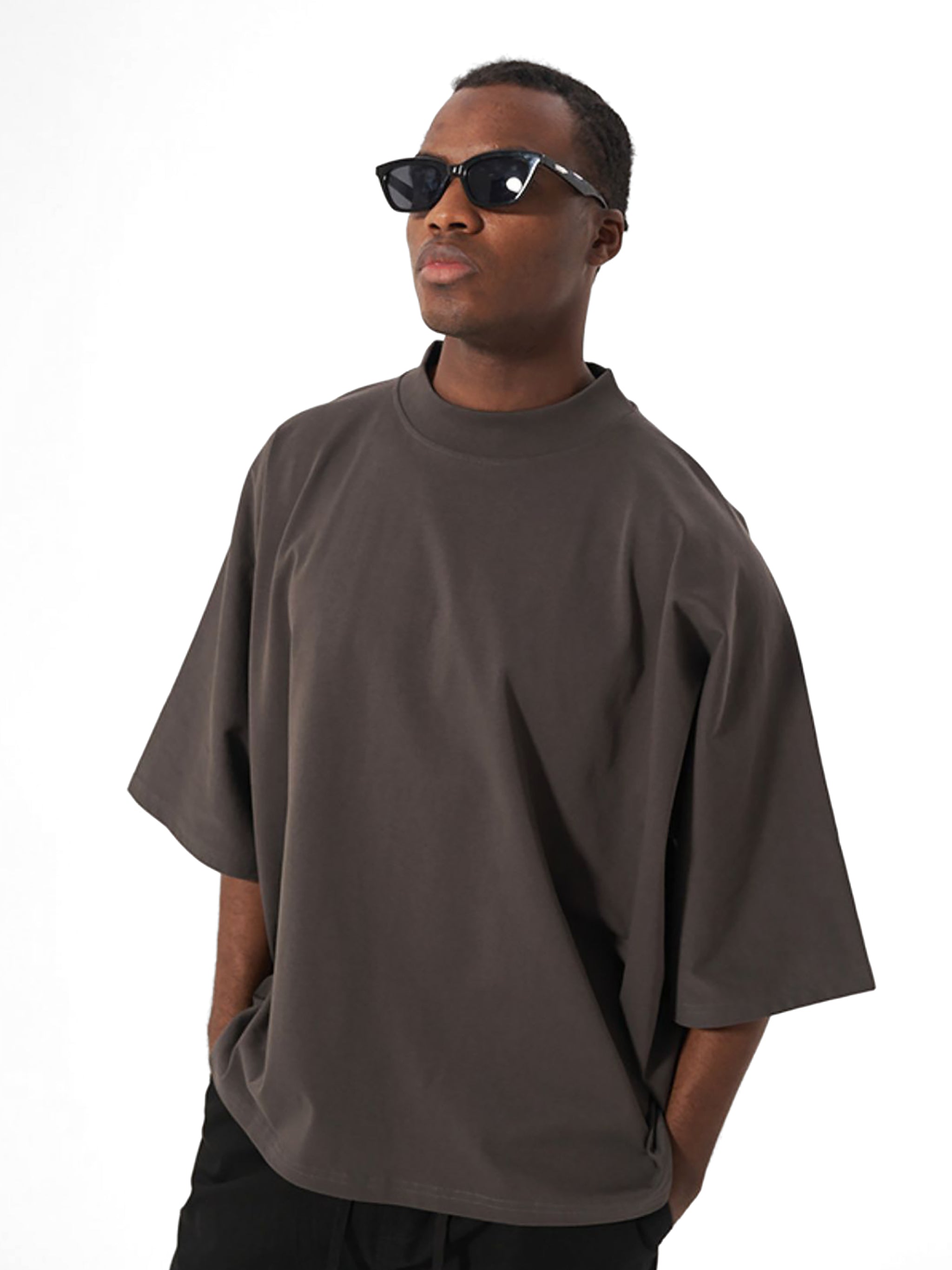 ARVIA Oversized One-Piece Boxy T-Shirt